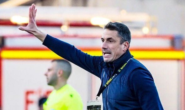 11d04ac44c8581bd2af7ffcc7c346d54-hulio-velaskes-razperil-raka3917549089410981782