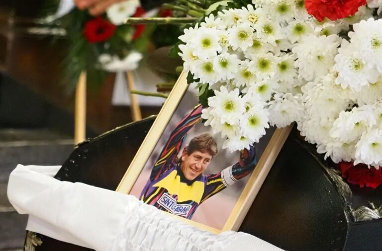 1200-33285266210227292819340997