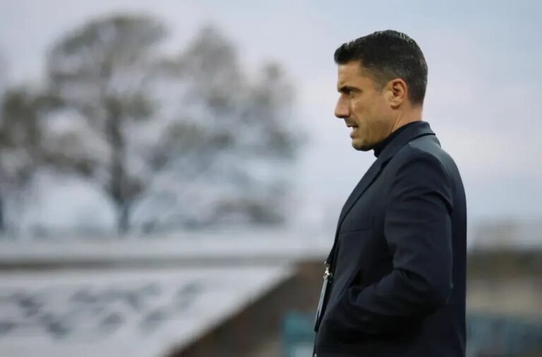 1200-33307262119064684695608018